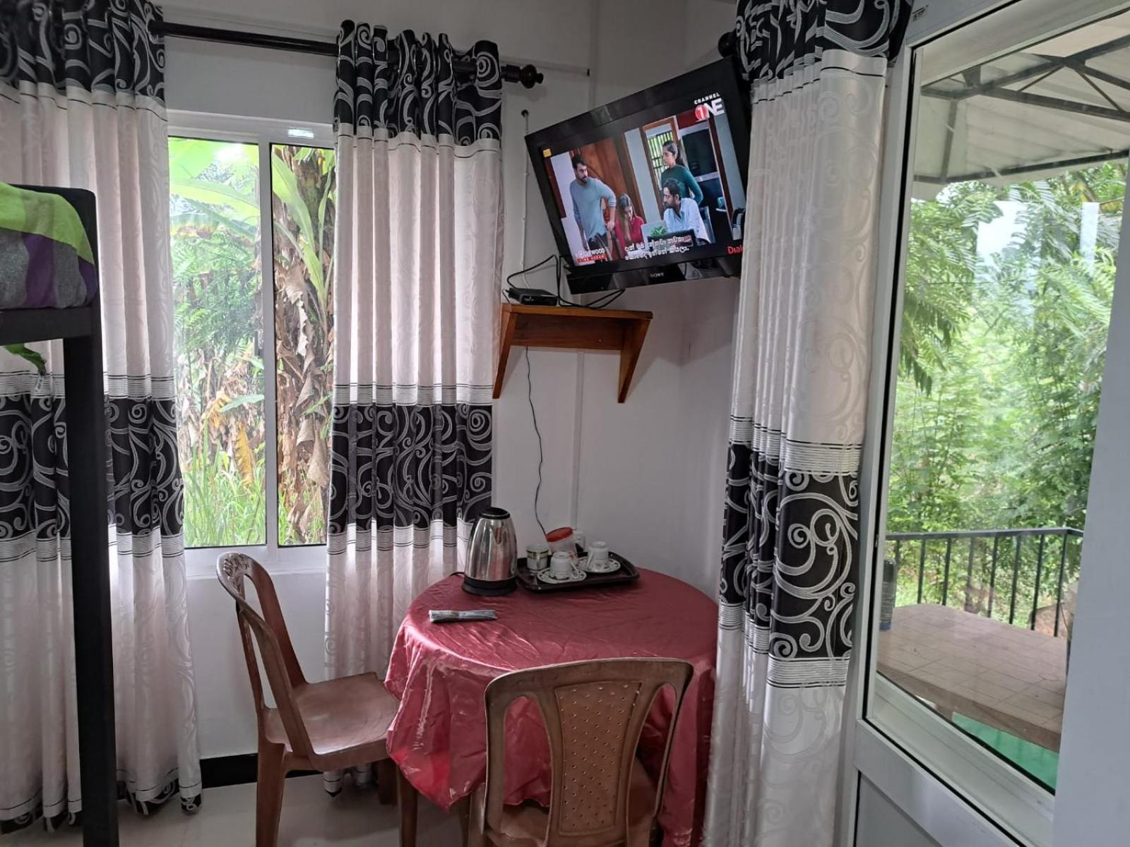 The " Onex Paradise " Ella Camera foto