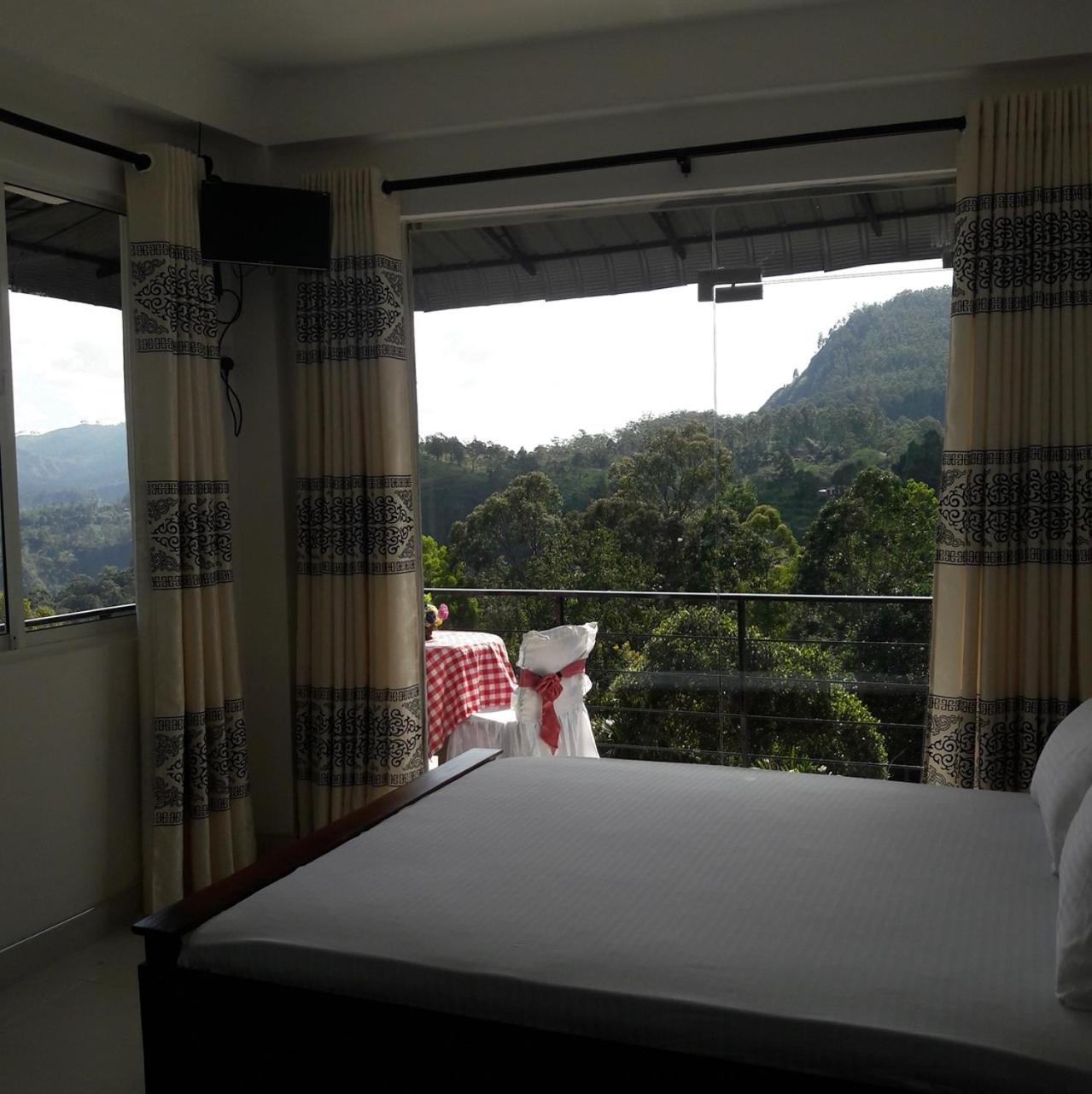 The " Onex Paradise " Ella Esterno foto